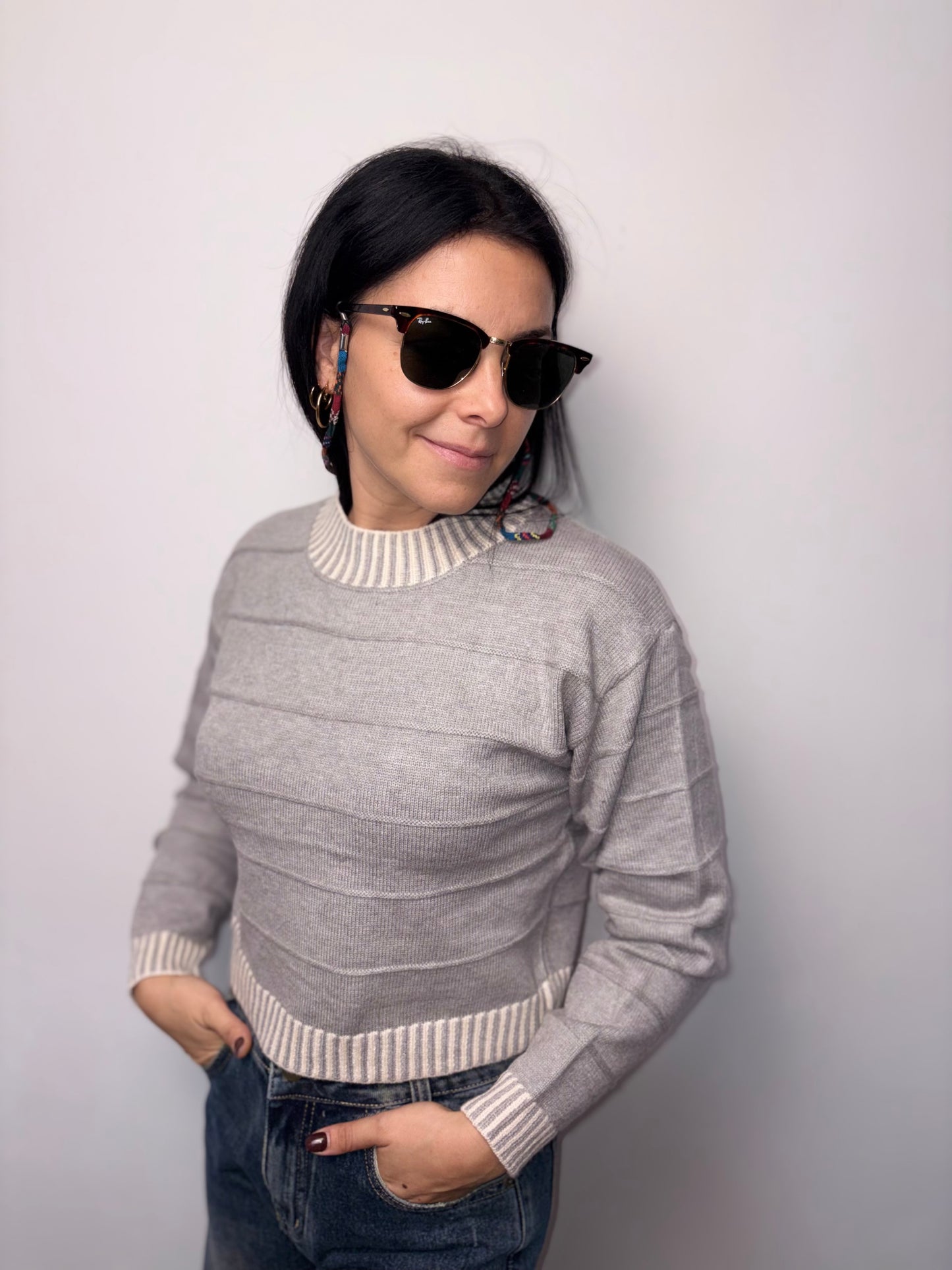 Maglione Crop con Righe - Stile Casual Elegante