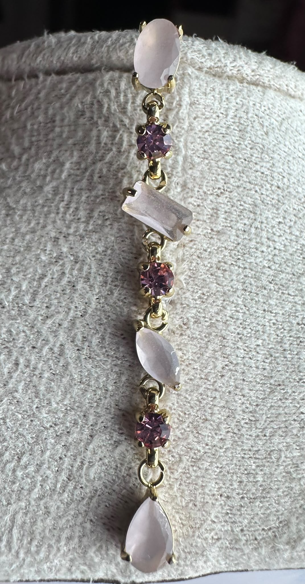Orecchini pendenti con strass e punto luce