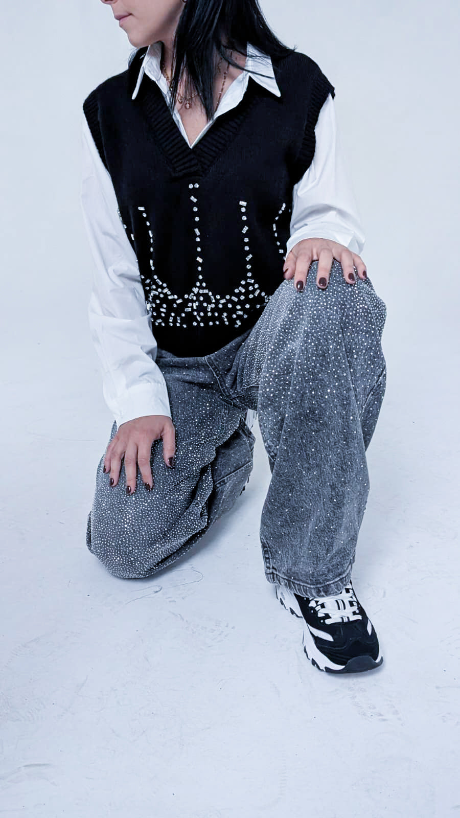 Gilet Elegante con Paillettes Argentate - Scollo a V