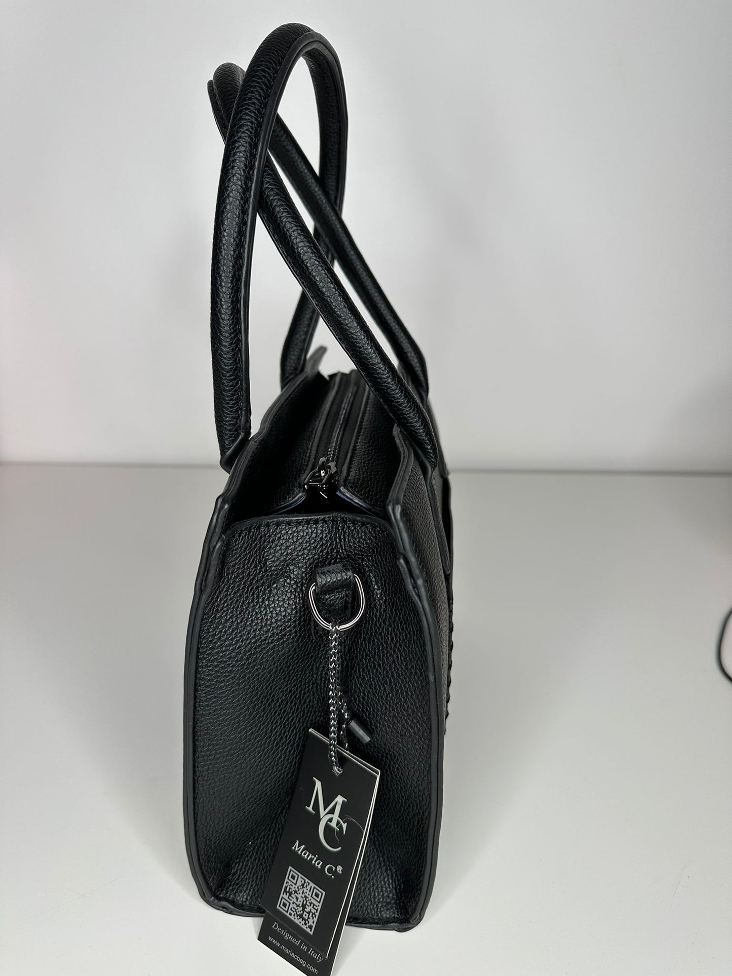 Borsa Nera in Pelle con Tracolla Regolabile | Elegante Borsa a Mano