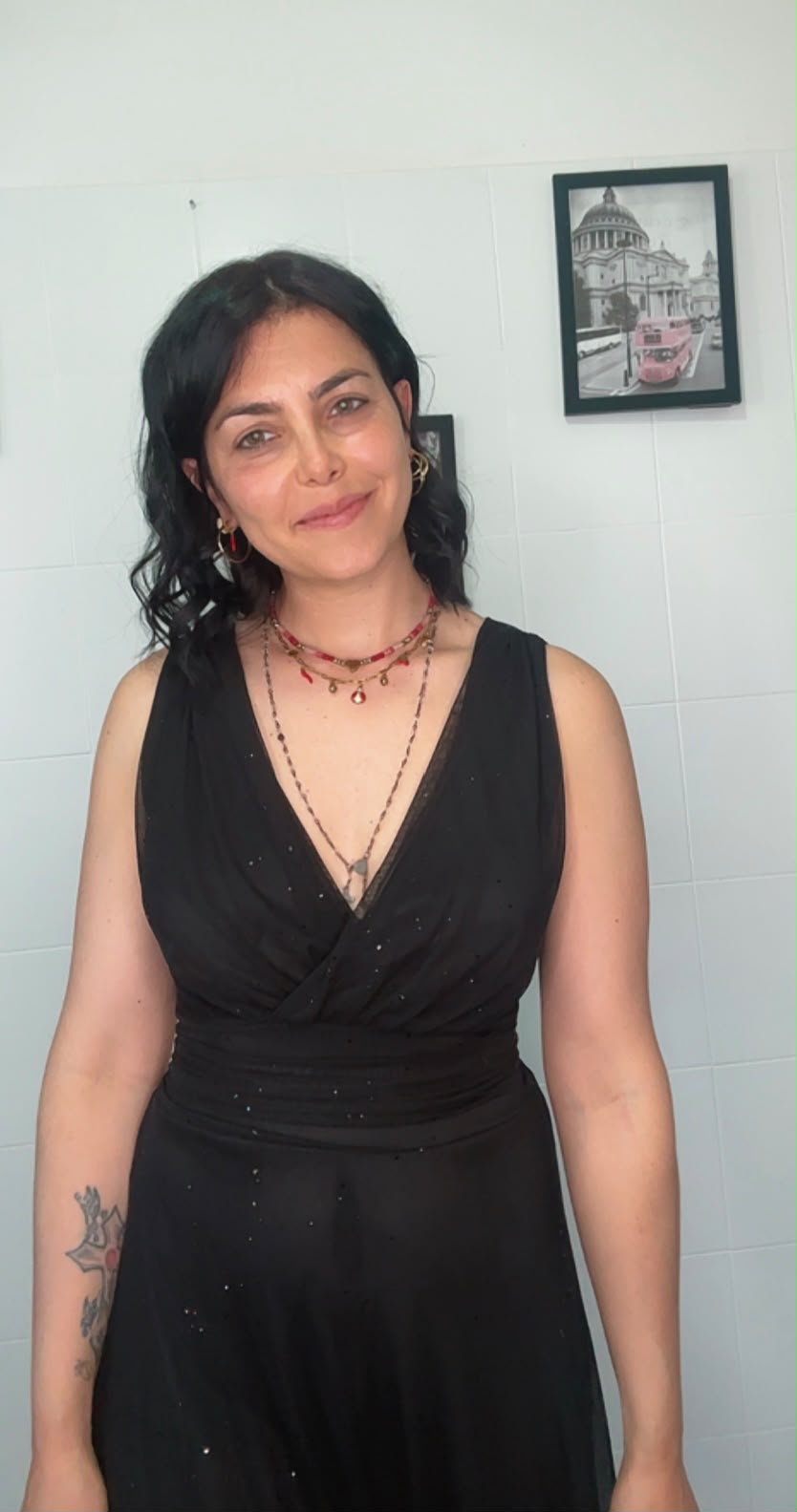 Abito Lungo Nero con Glitter – Scollo a V Profondo, Taglia Unica | Cerimonia e Serate di Gala