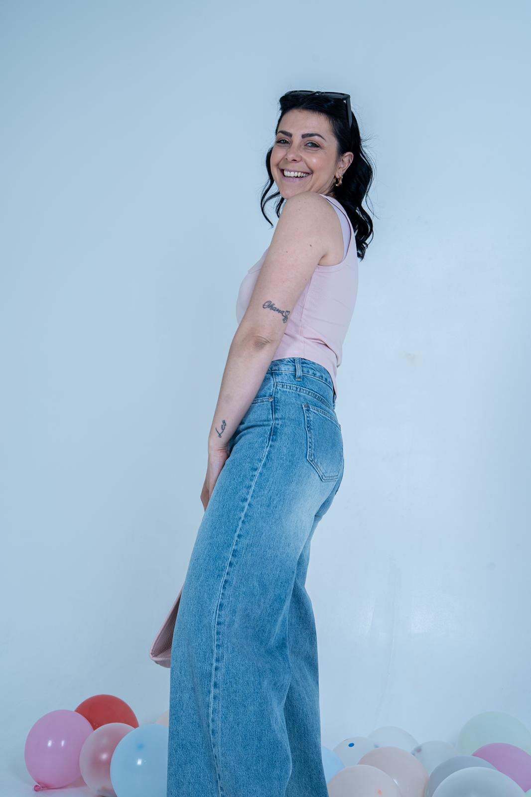 "Jeans Gamba Larga Donna - Vestibilità Wide Leg Trendy | DR-CLYDE SHOP"