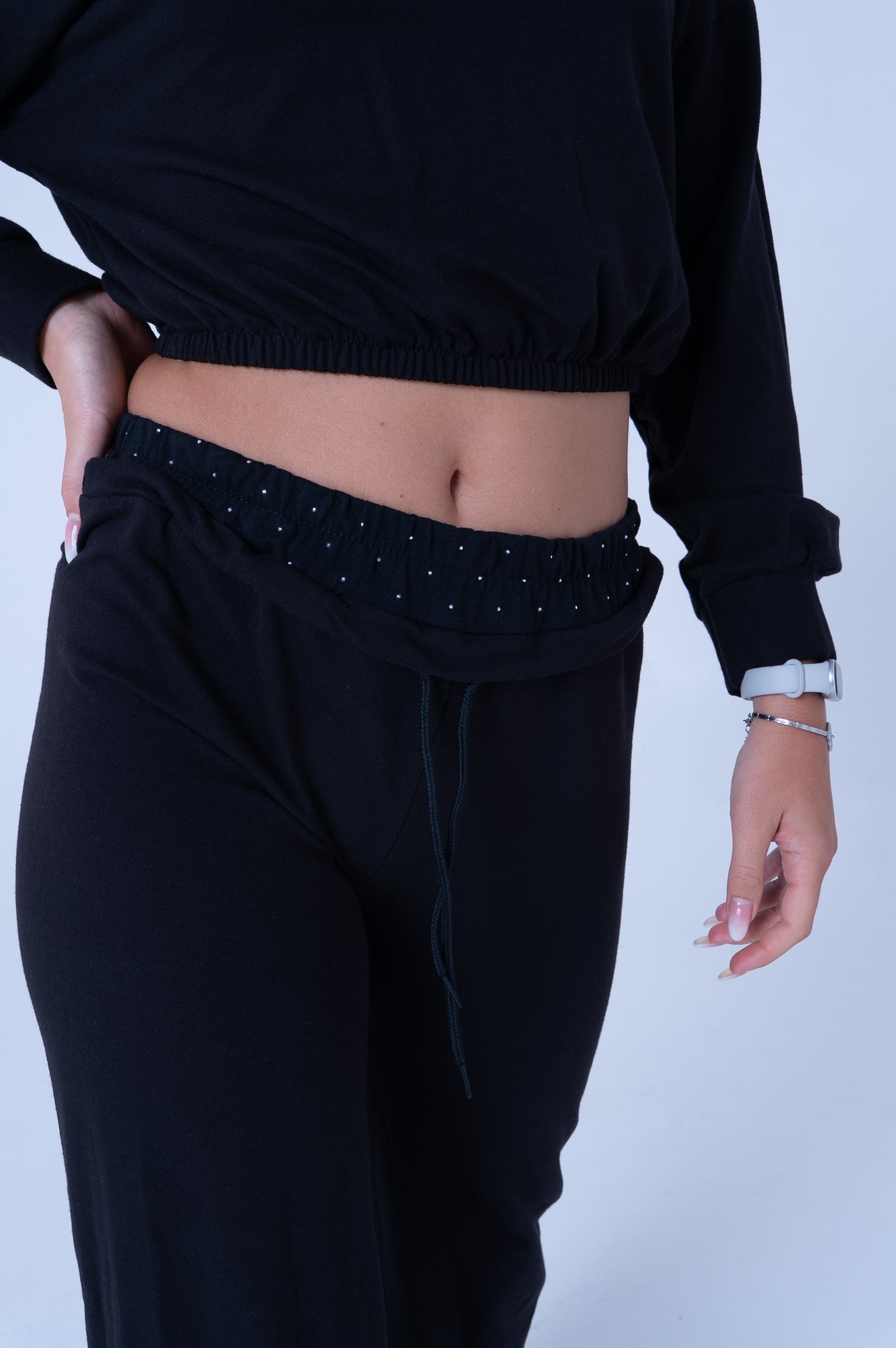 Coordinato Nero con Strass - Felpa Crop e Pantaloni