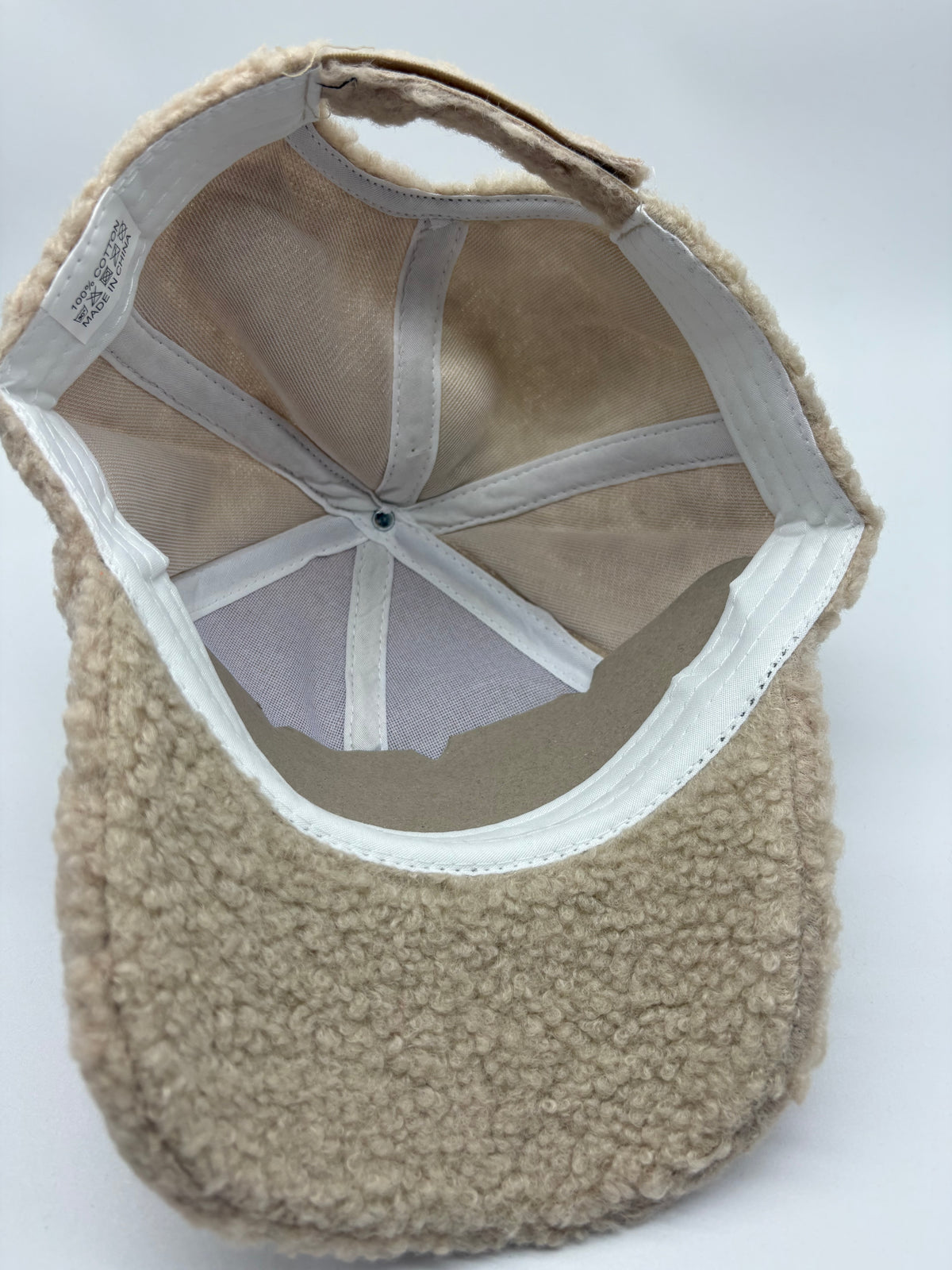 Cappello con Visiera pelosa donna - DR-CLYDE SHOP ONLINE