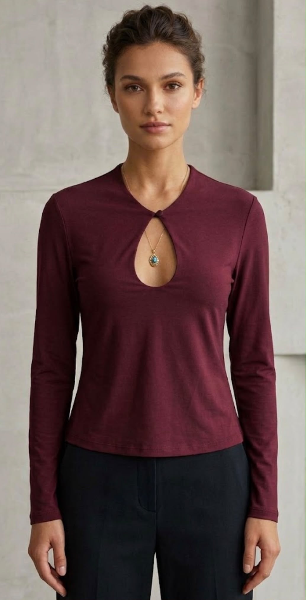 Maglia a manica lunga con Scollo a Goccia - DR-CLYDE SHOP ONLINE
