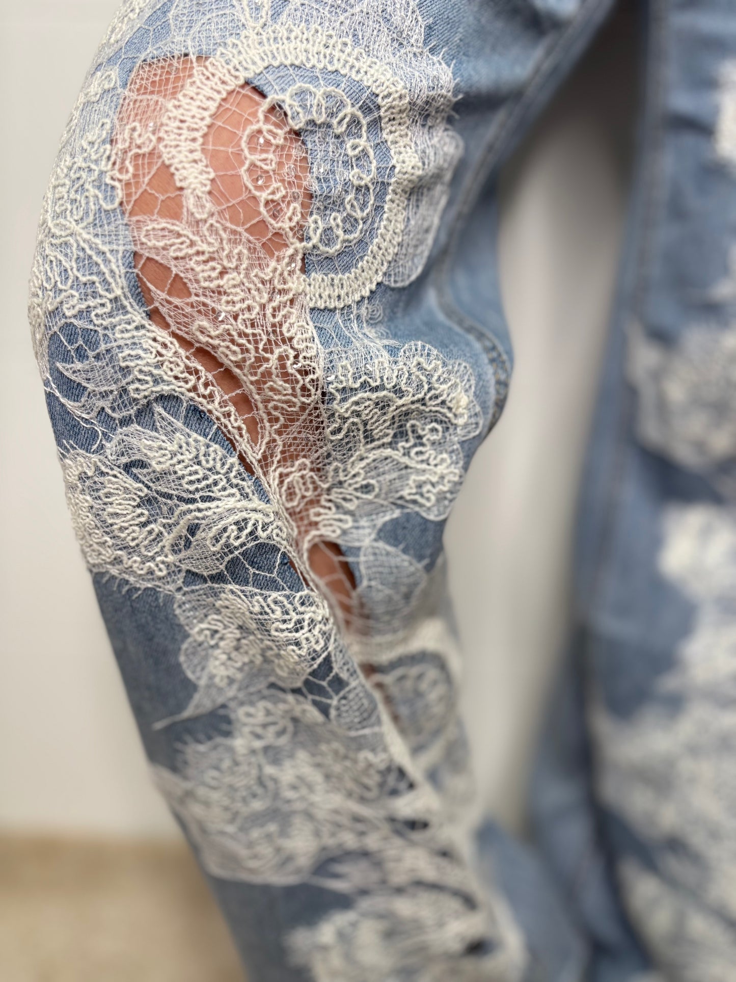 Jeans Denim con Pizzo Ricamato - Luxury Denim Donna | DR-CLYDE SHOP