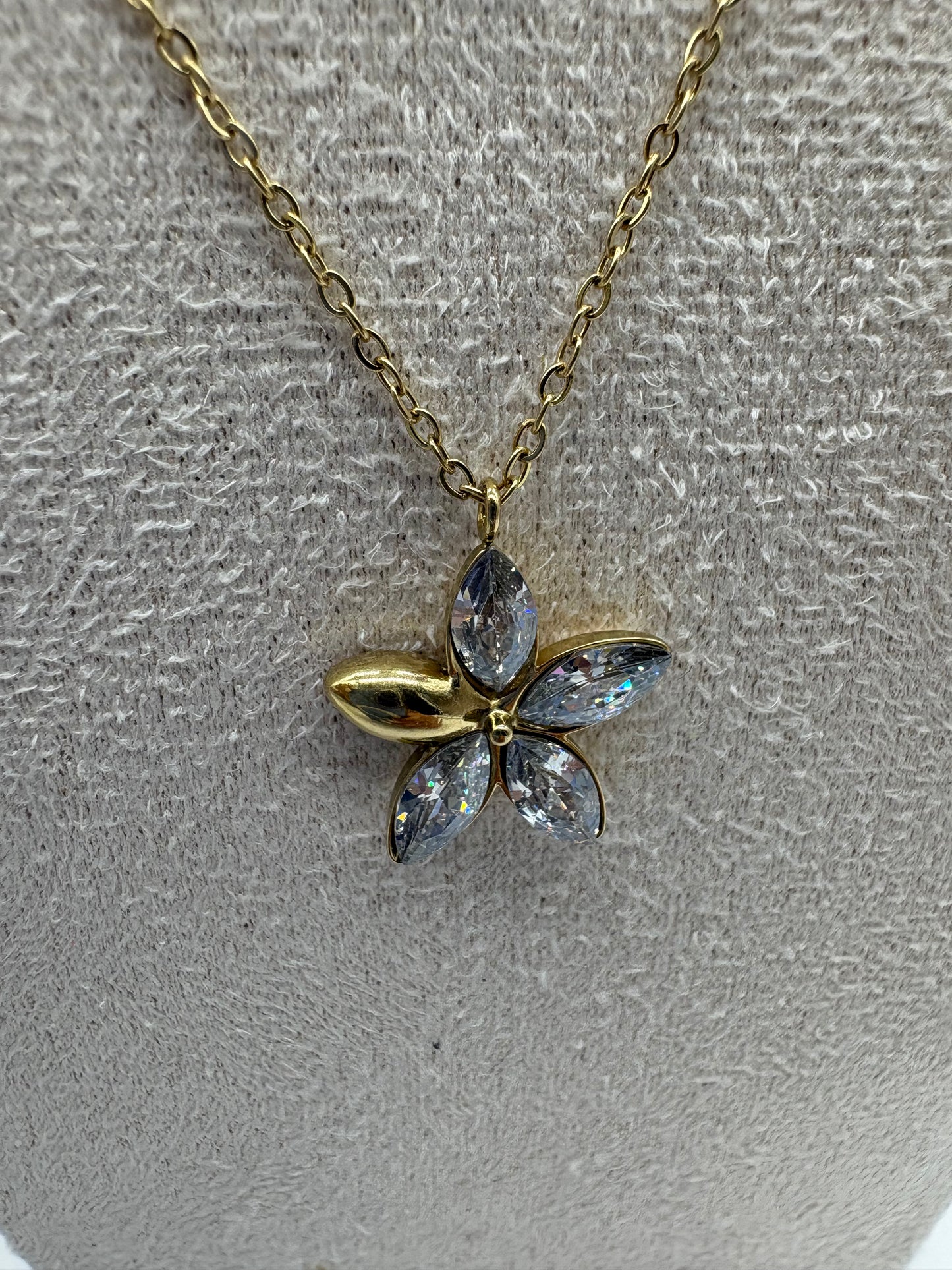 Collana Flower in acciaio - DR-CLYDE SHOP ONLINE