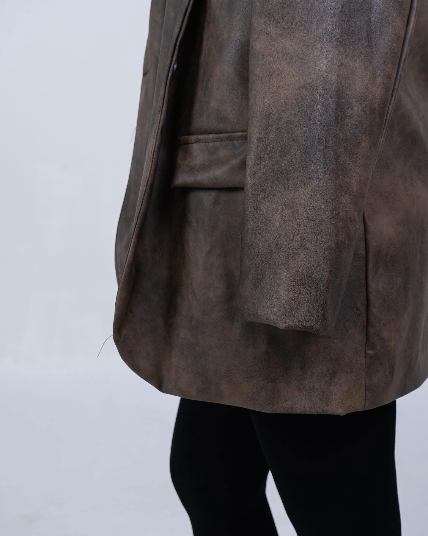 Giacca Verde Militare Effetto Scamosciato - Elegante e Versatile