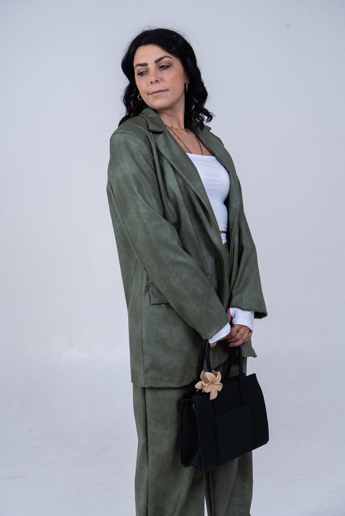 Giacca Verde Militare Effetto Scamosciato - Elegante e Versatile