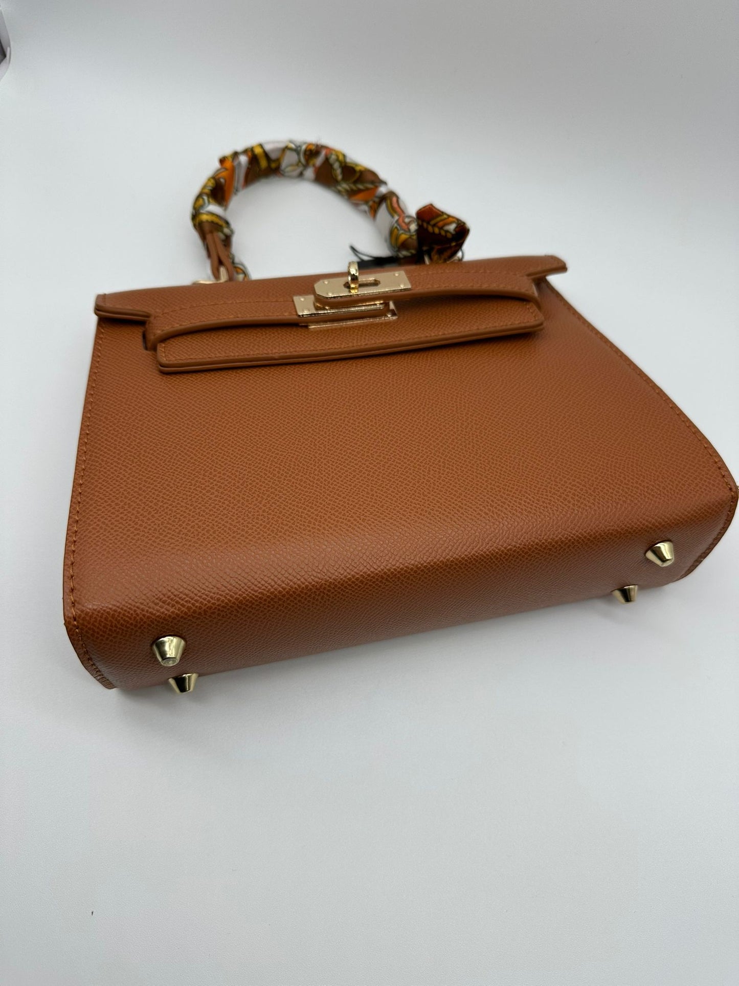 Borsa Clare - Elegante Borsa a Mano in Pelle con Manico Sciarpa