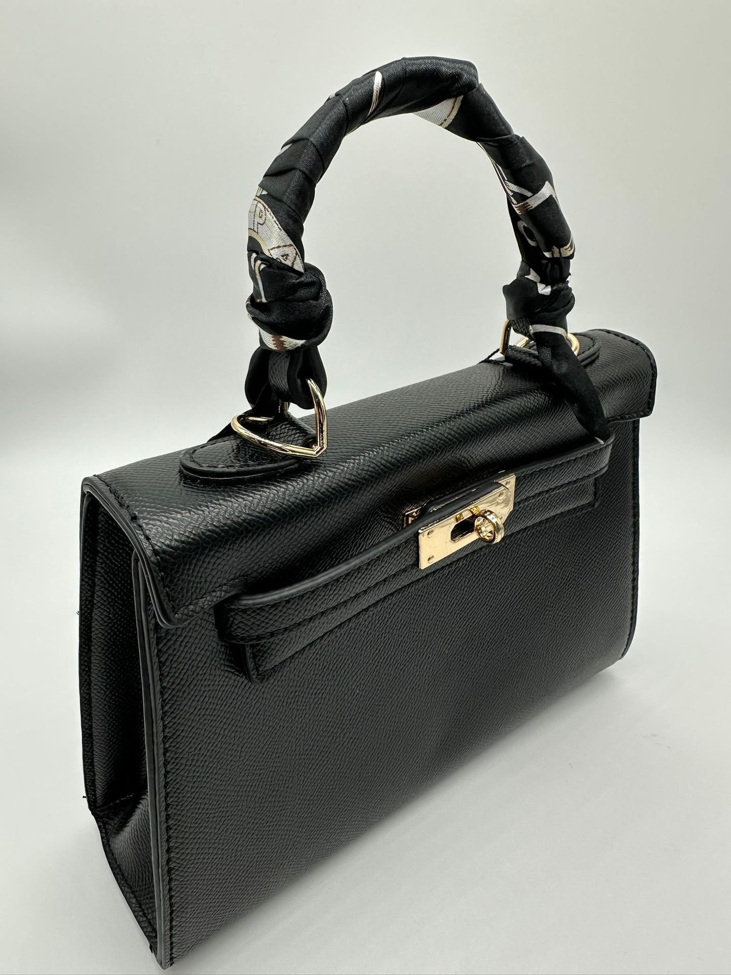 Borsa Clare - Elegante Borsa a Mano in Pelle con Manico Sciarpa