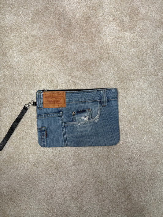 Pochette Denim Upcycled con Tracolla