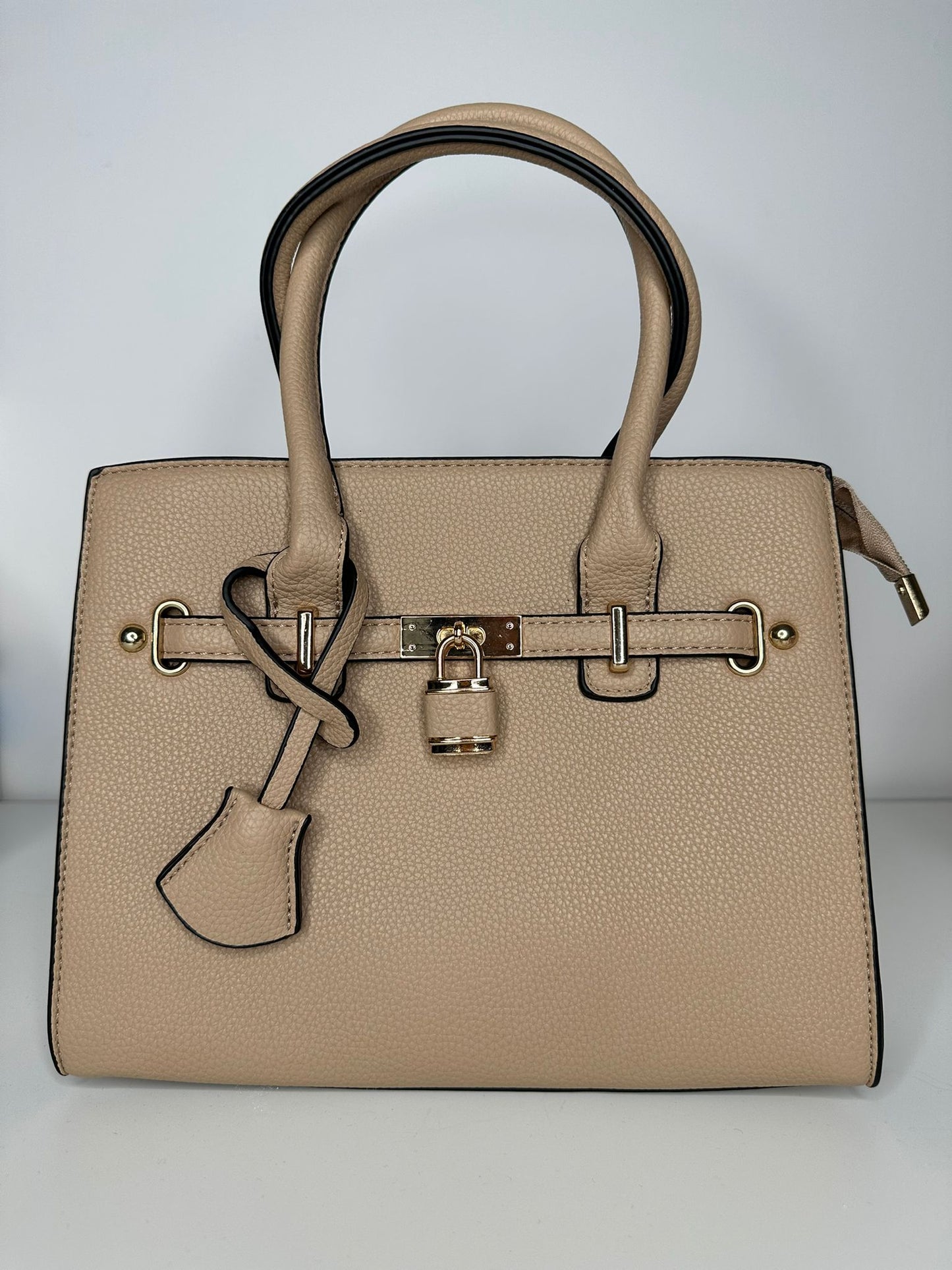 Borsa a Mano Elegante Beige con Lucchetto