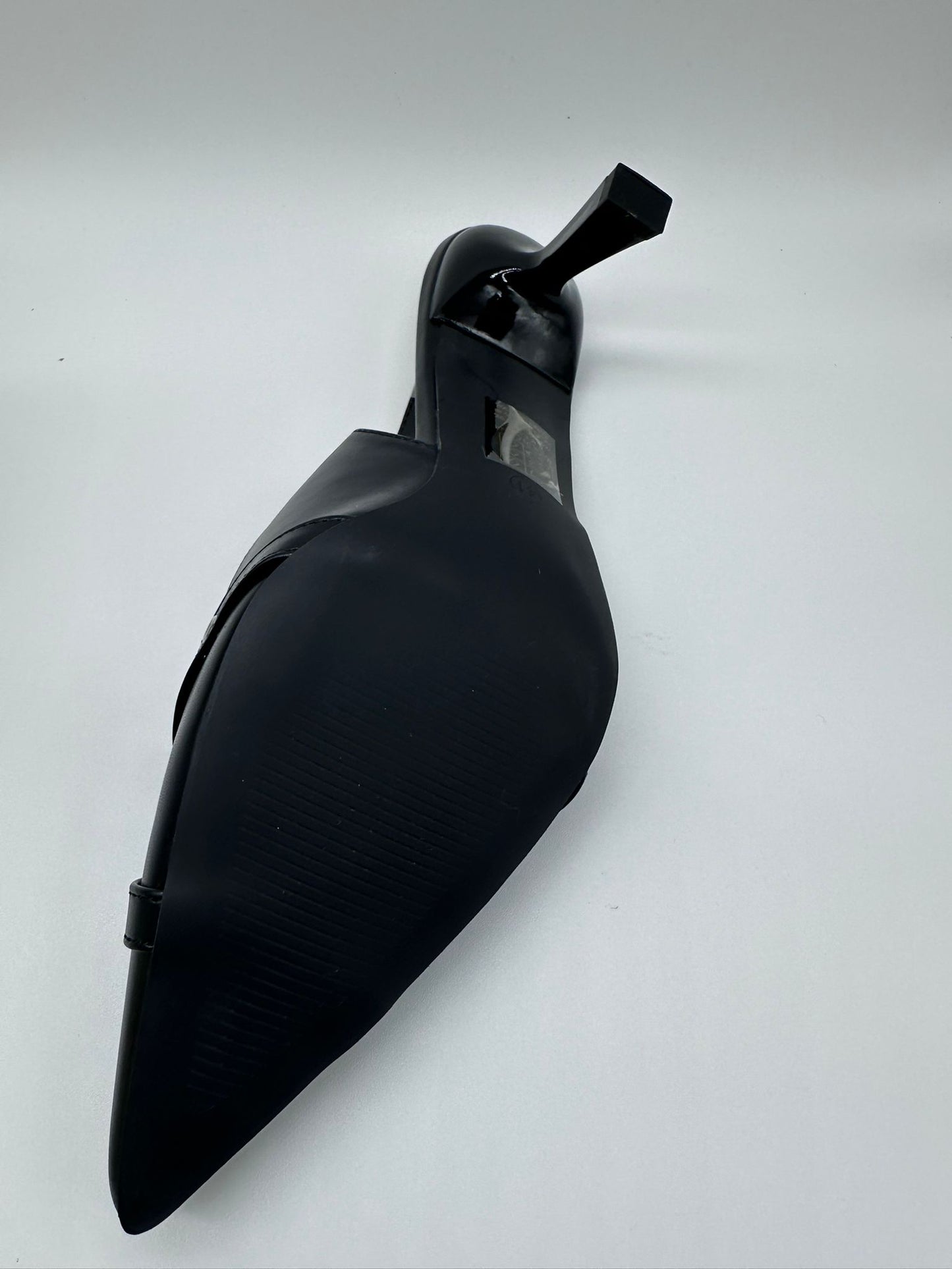 Slingback Nera con Tacco a Spillo e Fibbia Metallica – Punta Affusolata | Scarpe Donna