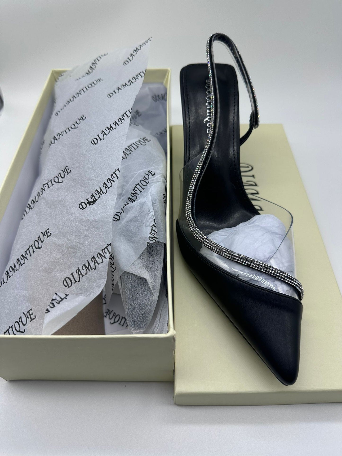 Décolleté Slingback Nera con Strass e Inserto in PVC