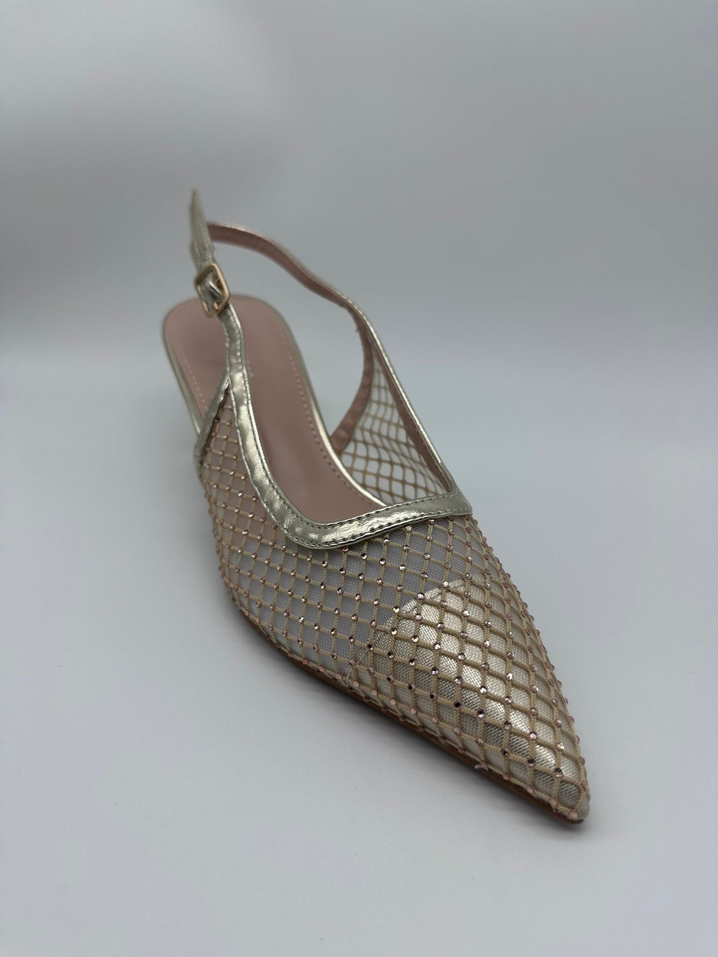 Décolleté Slingback in Mesh Dorato con Strass – Punta Affusolata