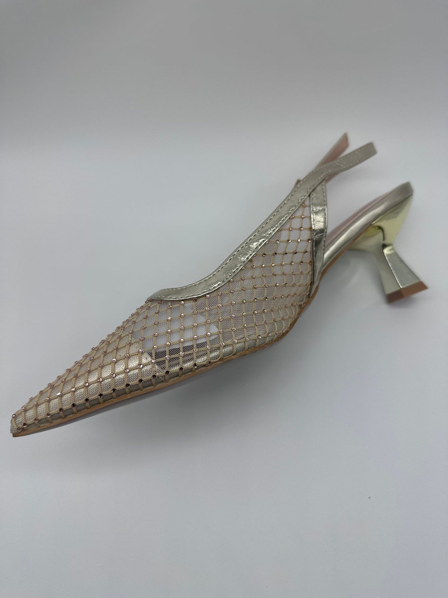 Décolleté Slingback in Mesh Dorato con Strass – Punta Affusolata
