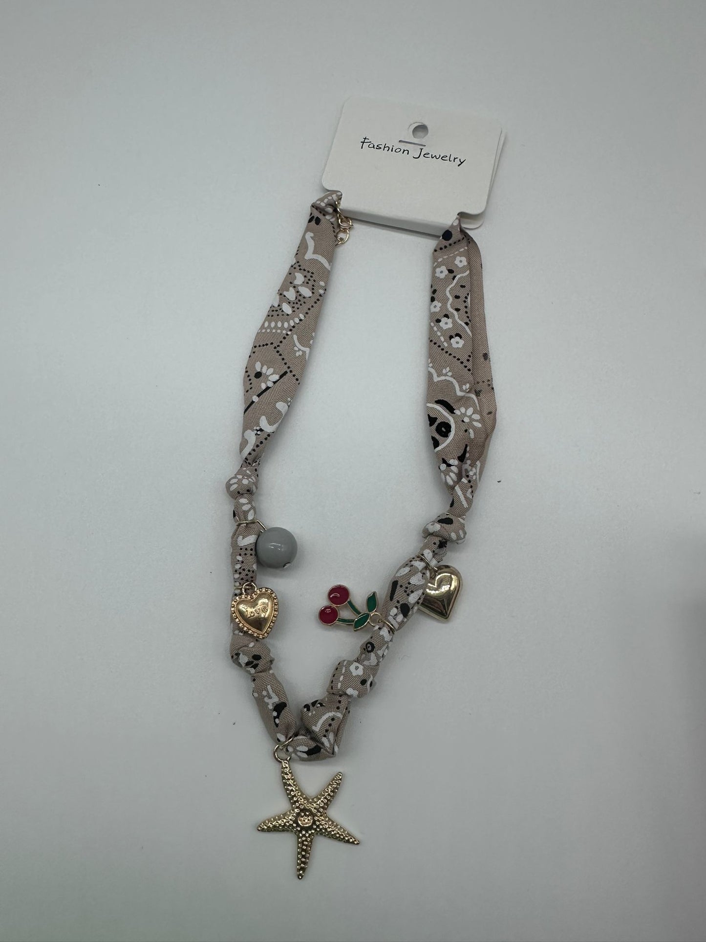 Collana Bandana Charm con Stella Marina e Cuori | DR-CLYDE SHOP