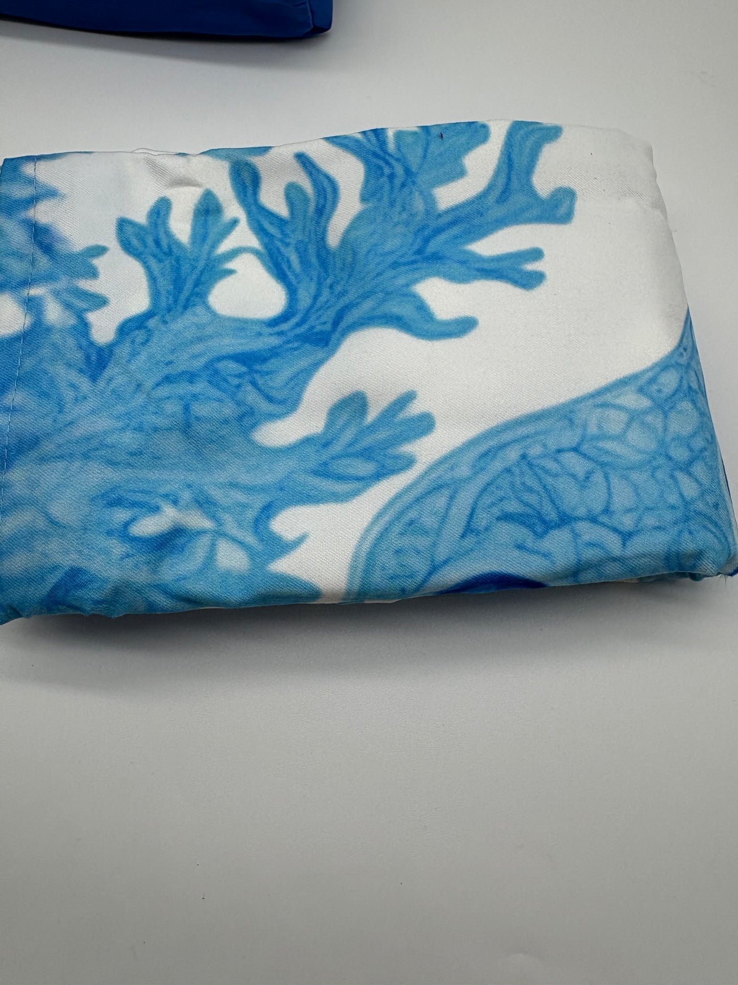 Borsa Mare con Telo Incluso Fantasia Coralli Blu e Rosso