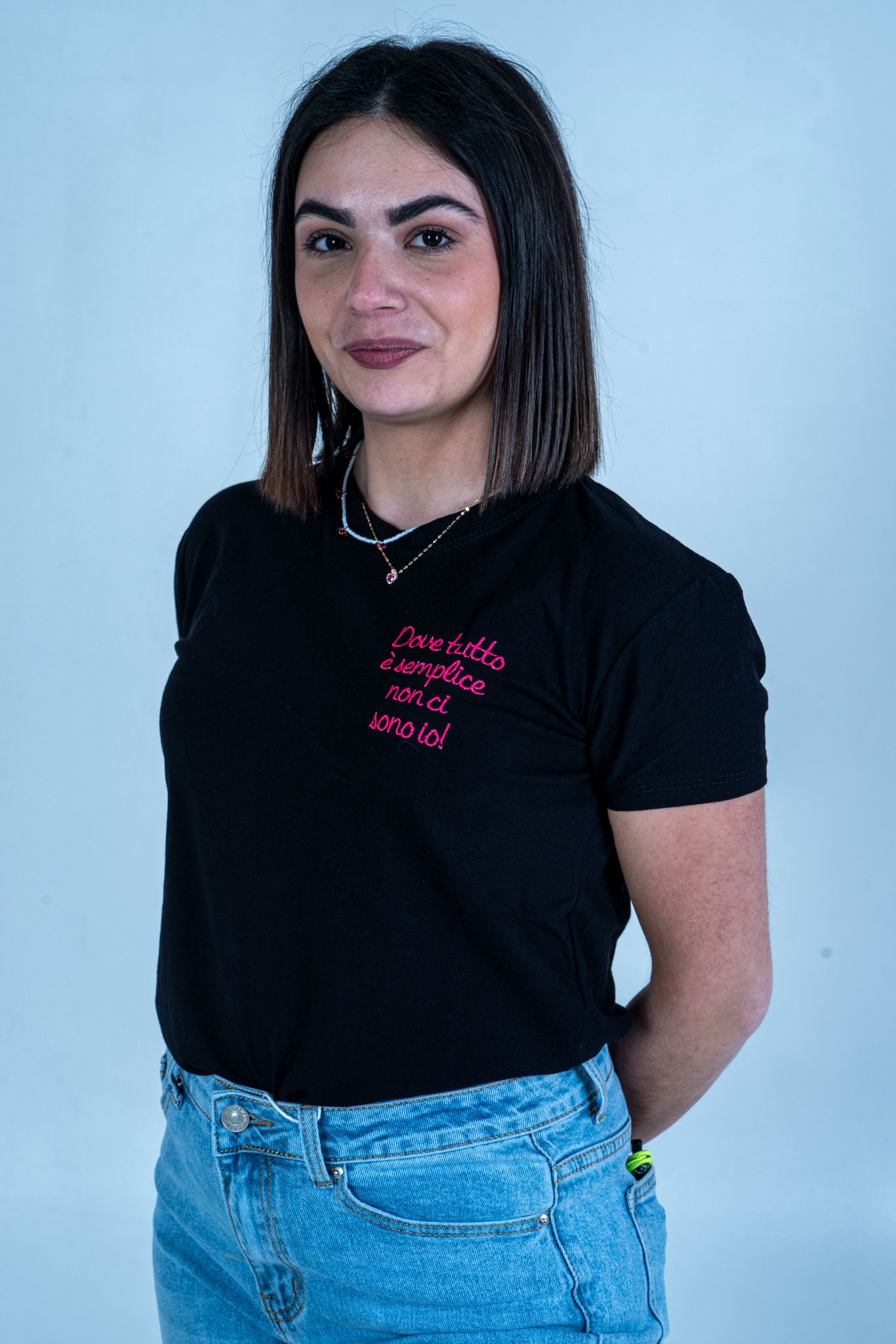 T-Shirt ricamata "Dove tutto é semplice non ci sono io" | DR-CLYDE SHOP