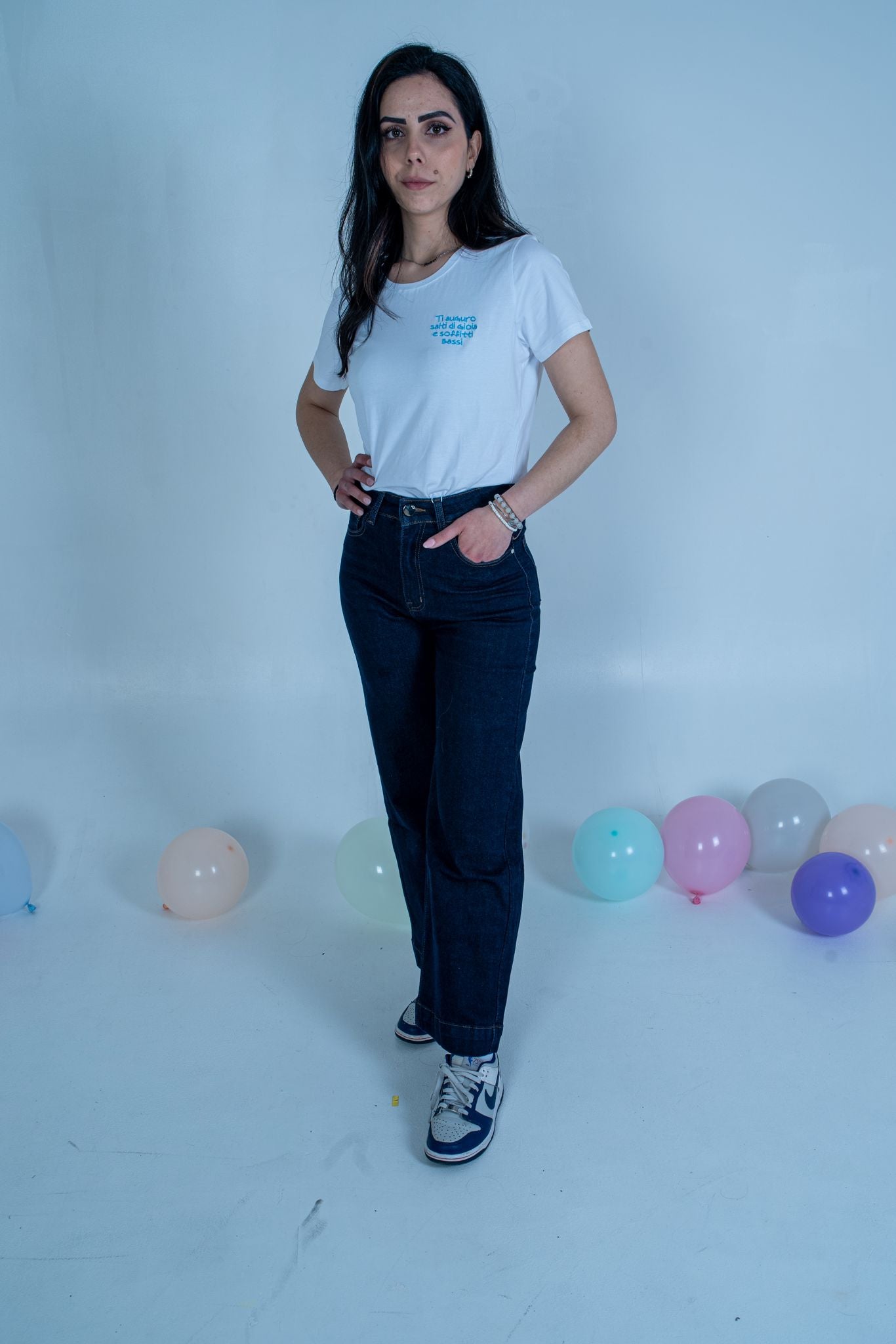 T-Shirt ricamata "Ti auguro salti di gioia e soffitti bassi | DR-CLYDE SHOP