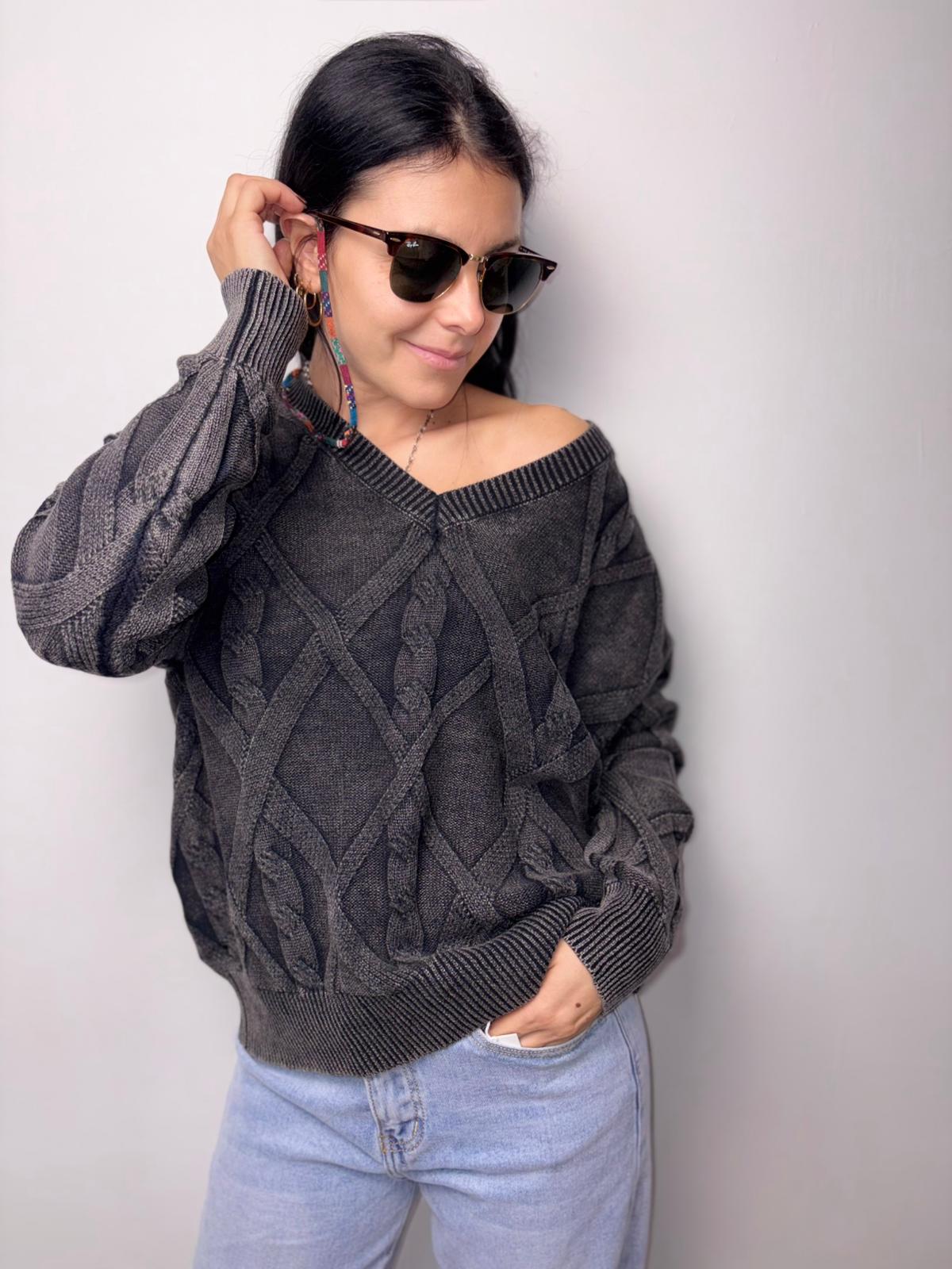 "Maglione Donna a Trecce Sfumato - Stile Vintage Distressed"