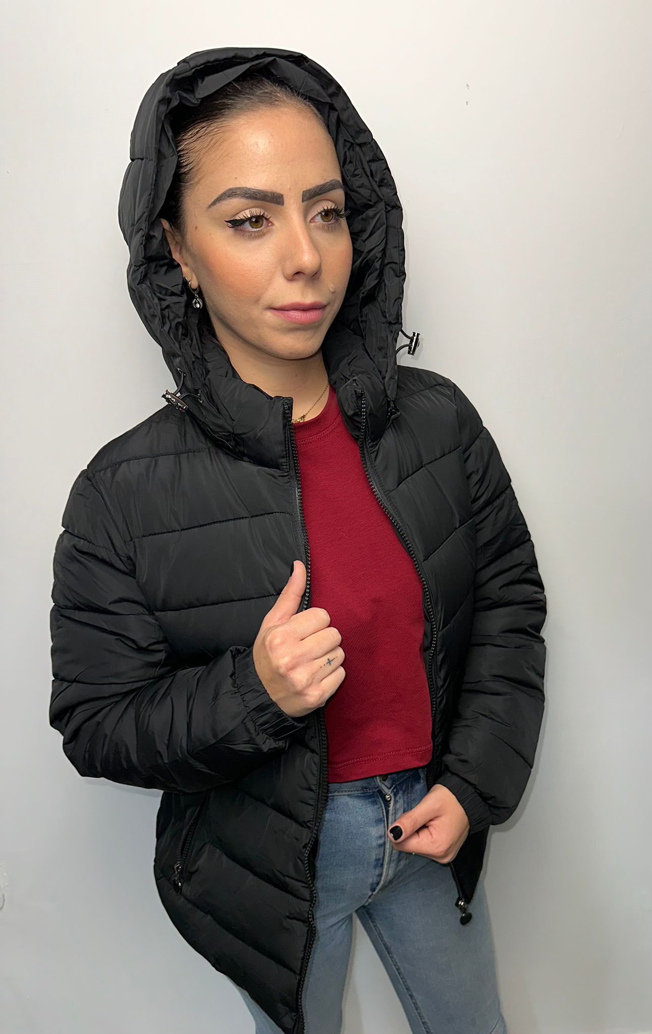 Piumino Nero con Cappuccio - Giacca Imbottita Invernale Donna