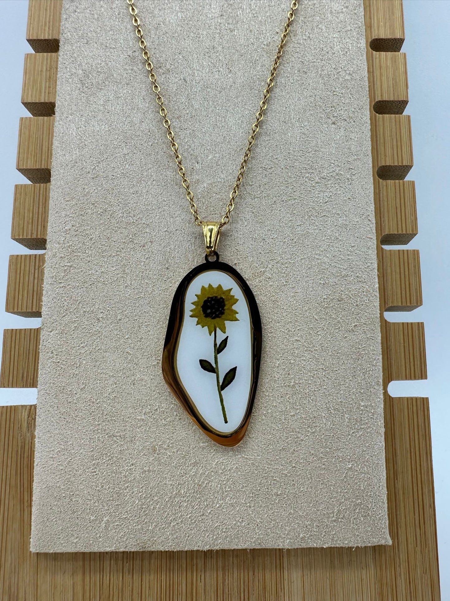 Collana Acciaio Inossidabile con Fiore Essiccato - Gioiello Botanico Dorato