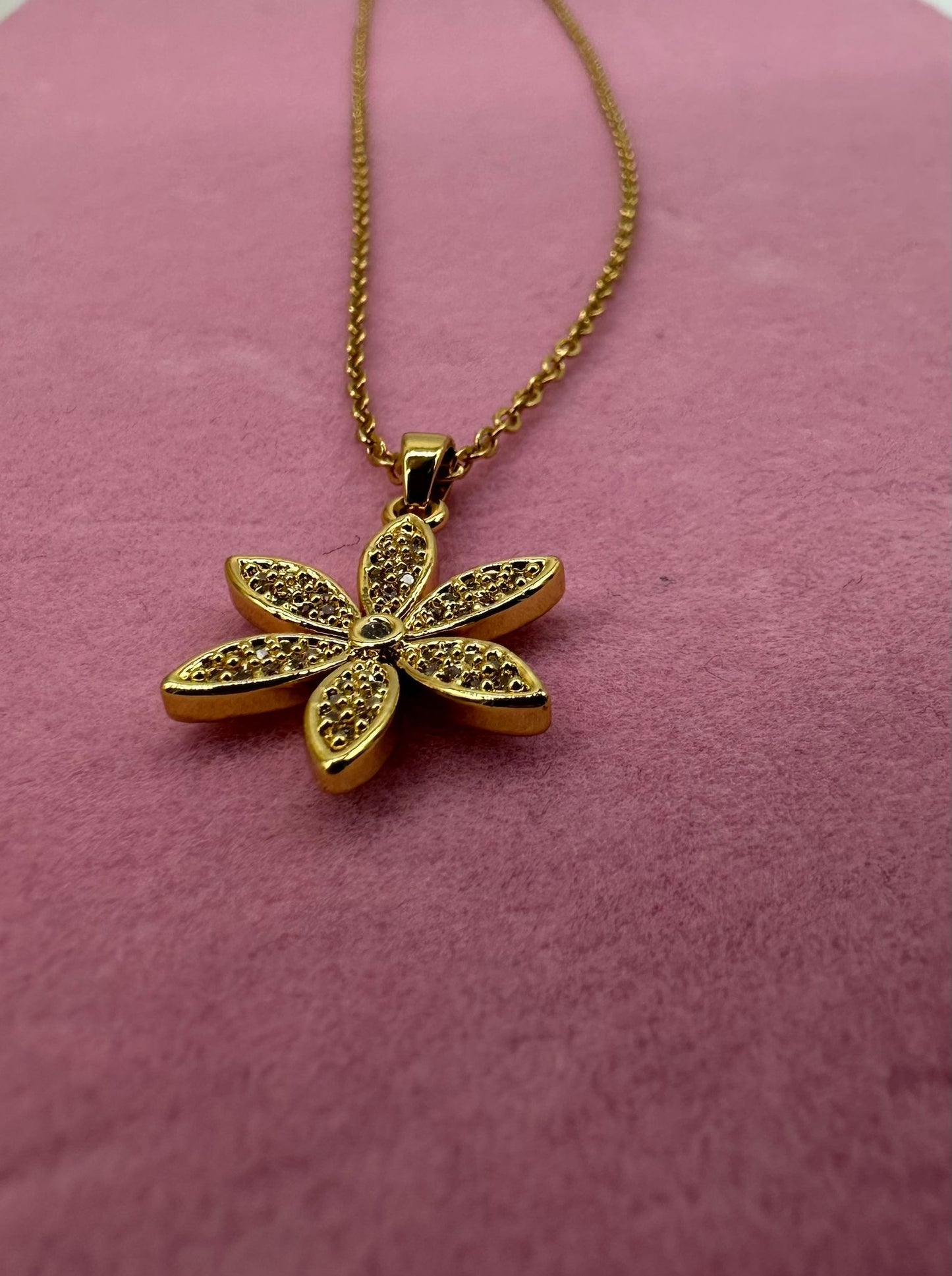 Collana Fiore Oro - Eleganza Naturale