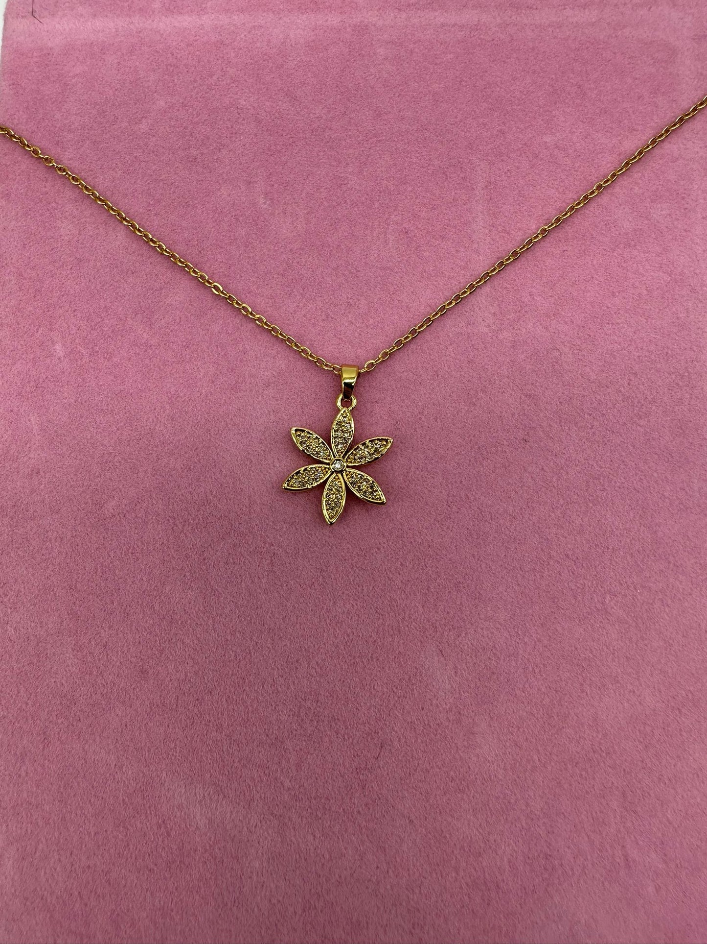 Collana Fiore Oro - Eleganza Naturale