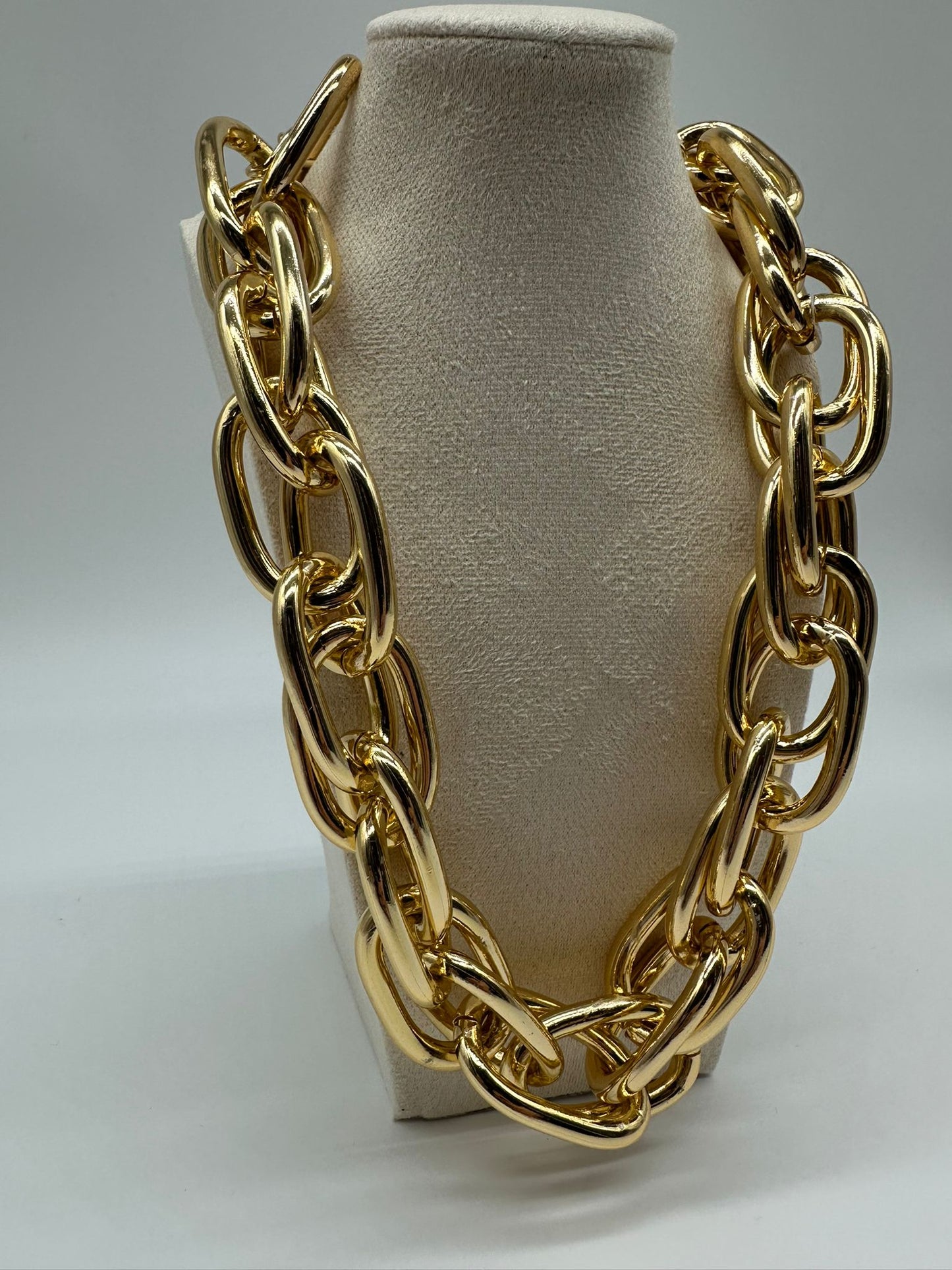 Collana a Catena Grossa Dorata - Stile Chunky Chain Statement