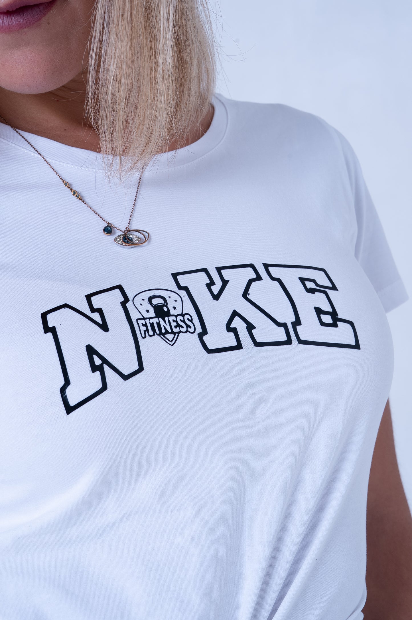 T-Shirt Bianca Casual con Stampa - Produzione DR-CLYDE