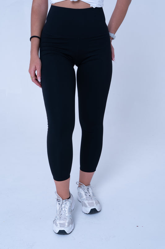Leggings Neri a Vita Alta - Comfort e Stile