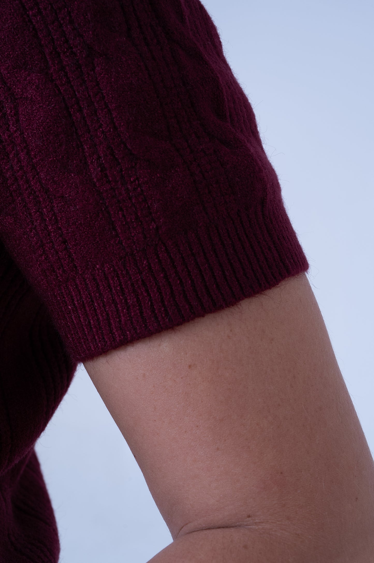 Maglia a Collo Alto Bordeaux - Eleganza Raffinata